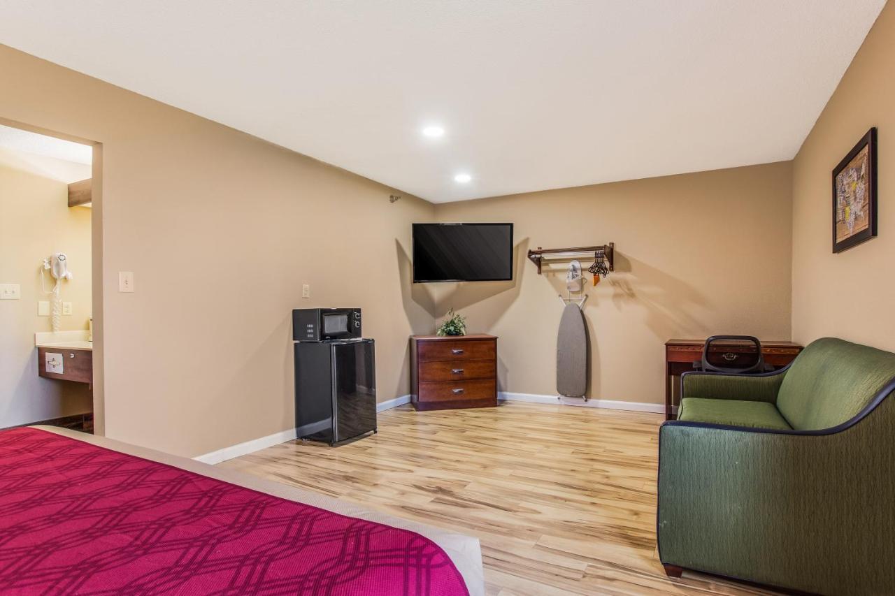 Hotel Econo