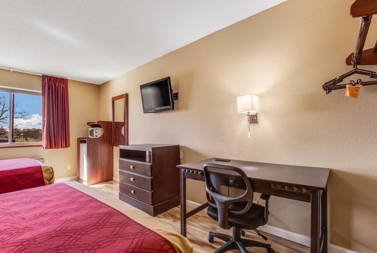 Hotel Econo 2*
